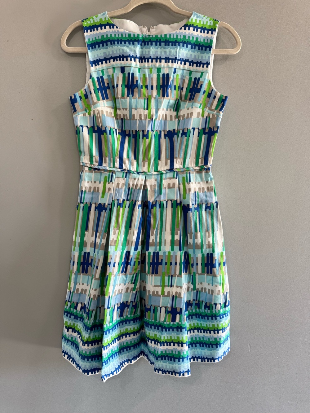dressbarn Blue, Green & White Geometric Sleeveless Dress